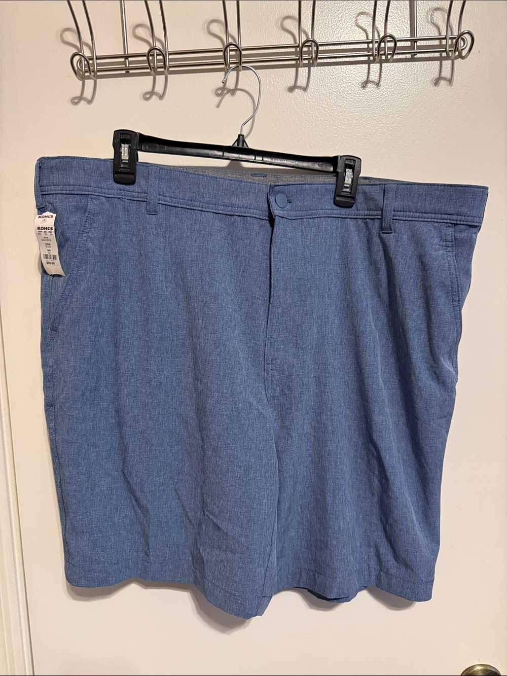 Izod Blue Men's Hybrid Flat-Front Shorts